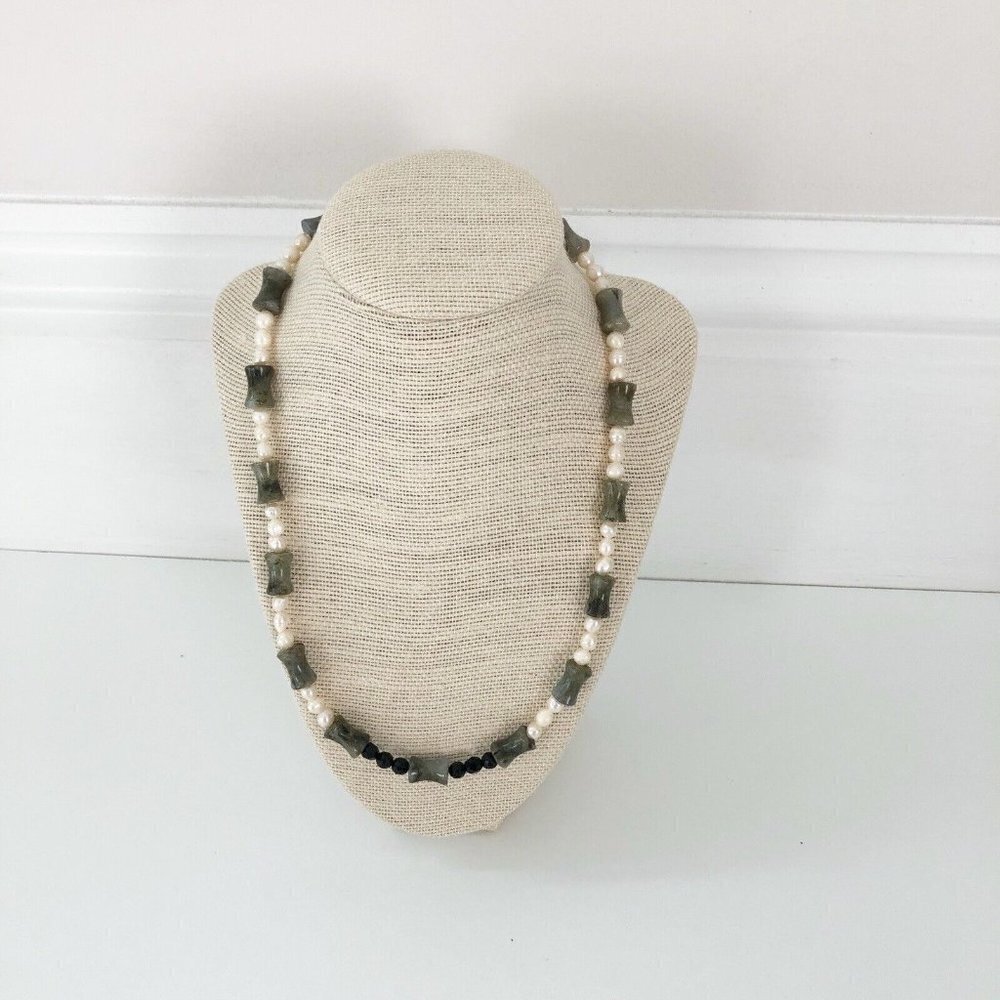 NWT Genuine Jasper & Pearl Beaded Necklace Green White